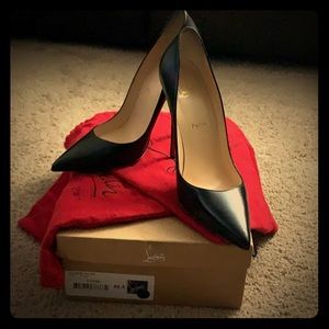 So Kate Leather Pointed-Toe Red Sole Pump